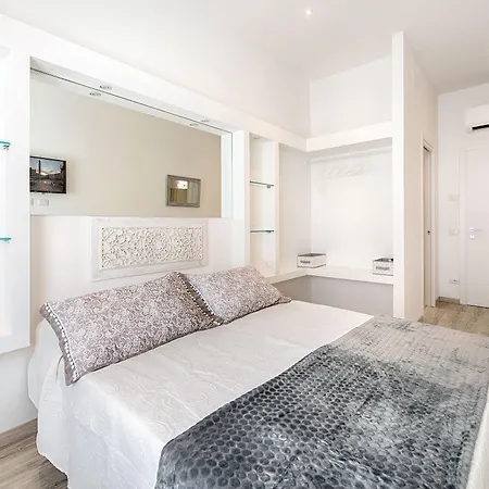 Couette-café Vip 4*