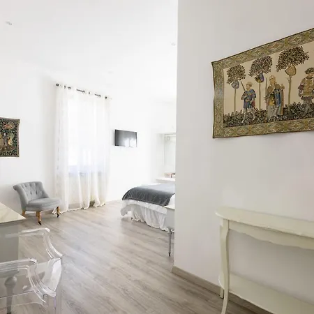 Siena Vip B&B 4*