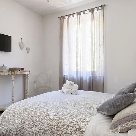 Couette-café Vip 4*
