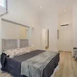 Vip فندق مبيت وإفطار 4*