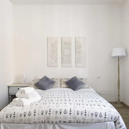 Vip Bed & Breakfast 2*