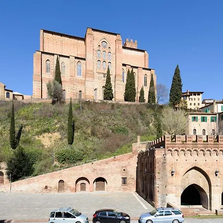 Siena Vip B&B 2*